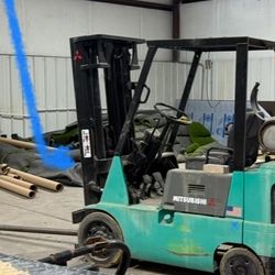 Forklift Runs Good  3500