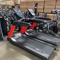 Precor 731 Treadmill
