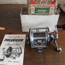 PFLUEGER Bond 2000 Level Wind Fishing Reel ~ Fresh Water ~ Vintage Collectable