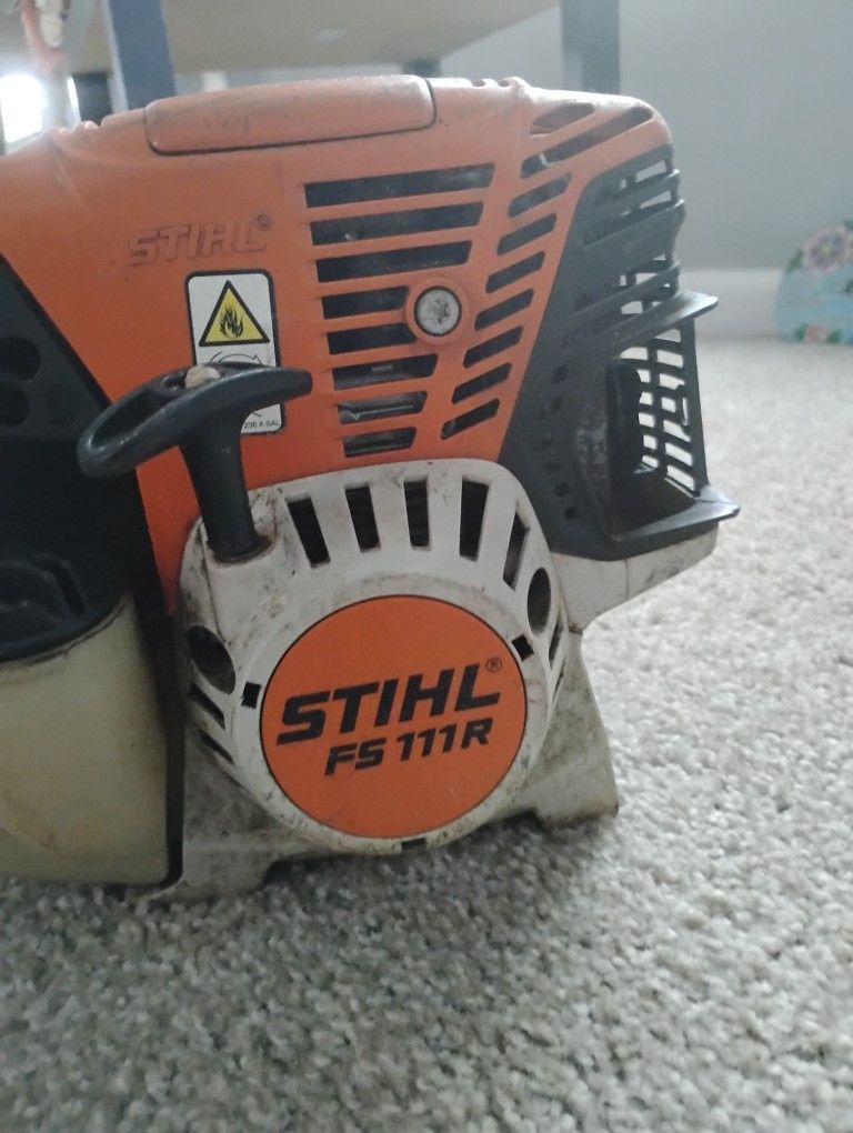 STHIL WEEDEATER