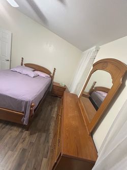Bedroom set