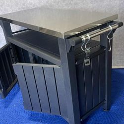 OUTDOOR KITCHEN CAR