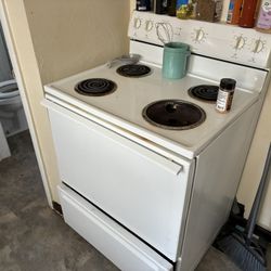 Basic Electric Stove/Oven