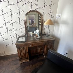 🪞 Ornate Wooden Vanity with Mirror