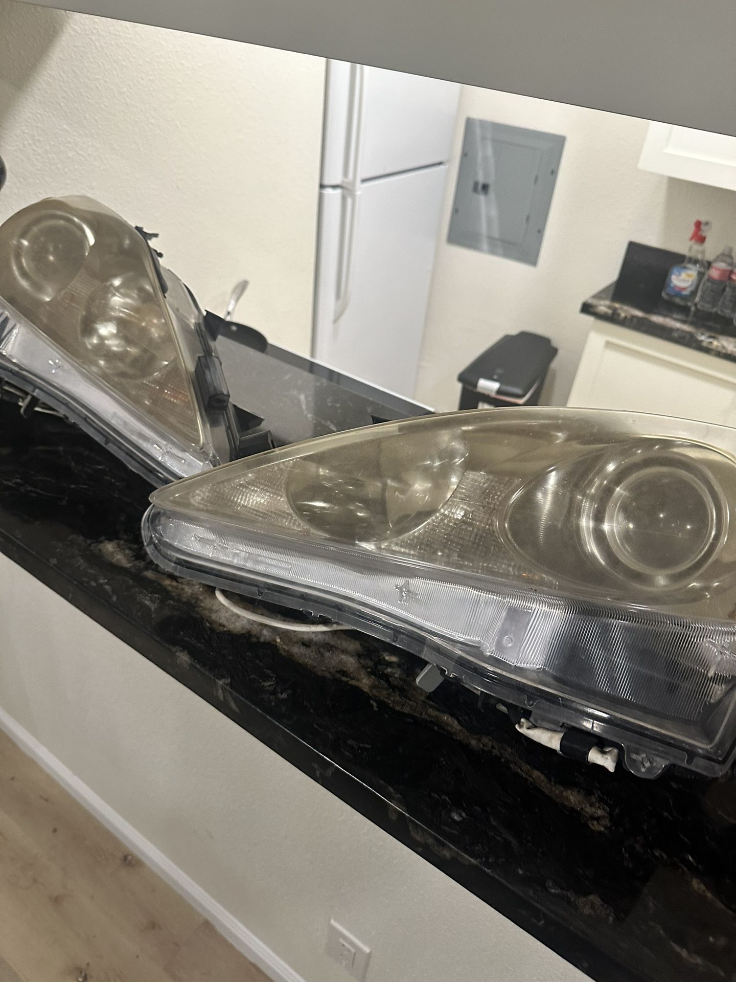 Lexus Is250 Headlights And Taillights 