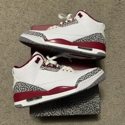 WORN ONCE JORDAN 3 CARDINAL SIZE 9.5