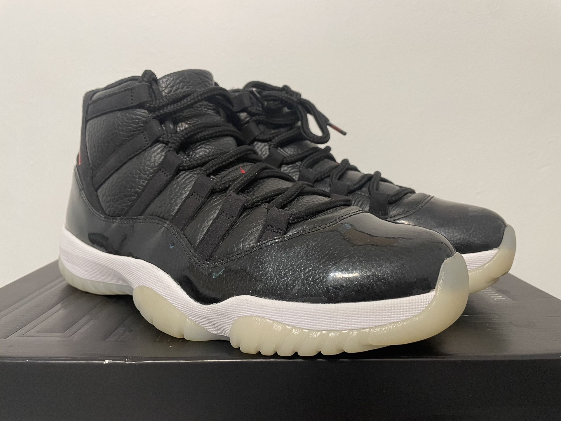 Air Jordan 11 72 10 Size 9.5 display picture 3