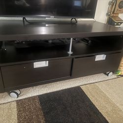 TV Table / Entertainment Table