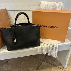 Louis Vuitton Grand Palais Monogram Empreinte Leather Handbag for Sale in  Buckeye, AZ - OfferUp