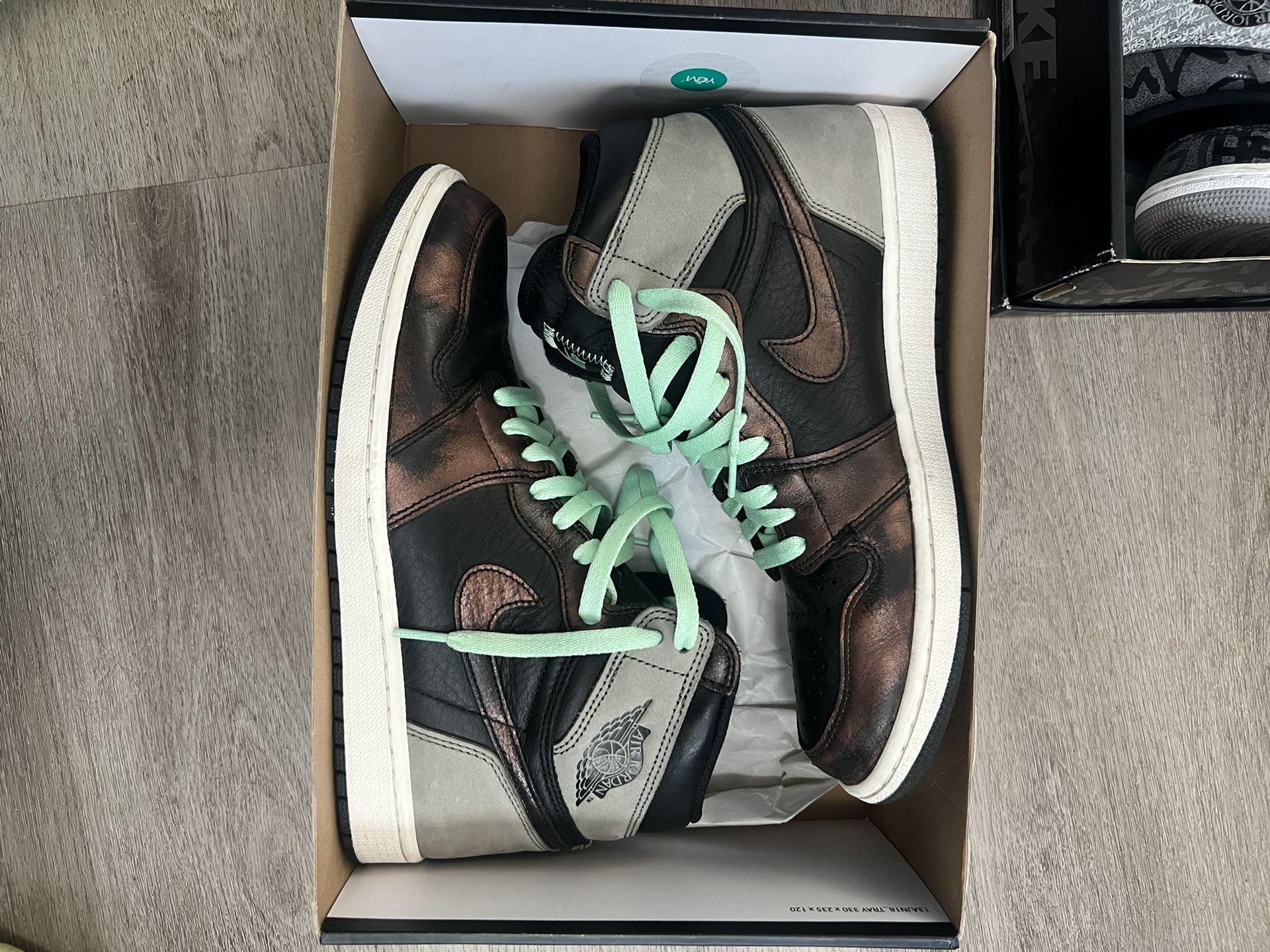 AIR JORDAN 1 Patinas Sz10