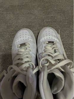 Hightop airforces size 8