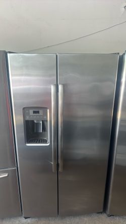 Ge Side-By-Side Fridge