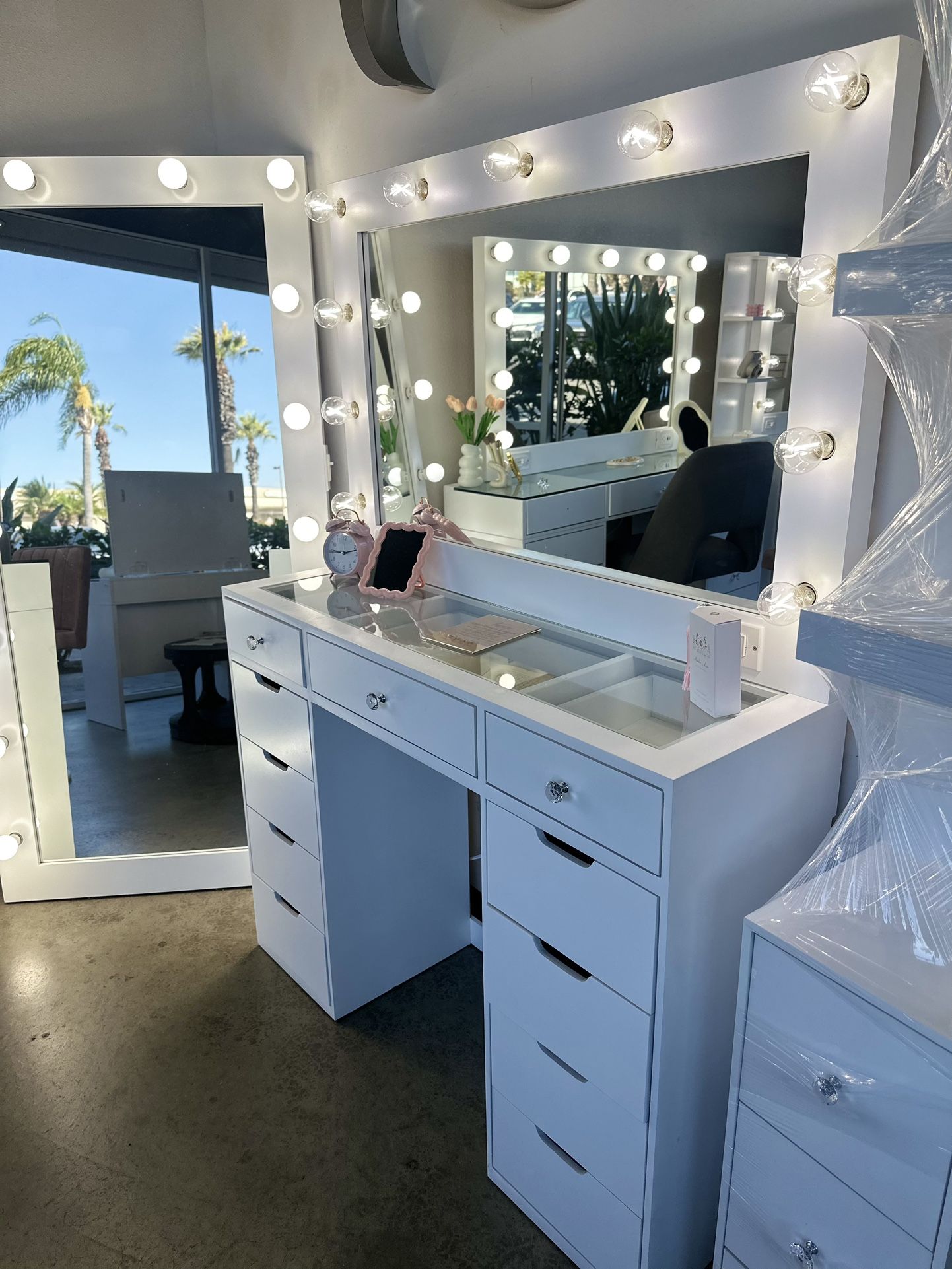 White Vanity Mirror Furniture Vintage Modern Style Beauty