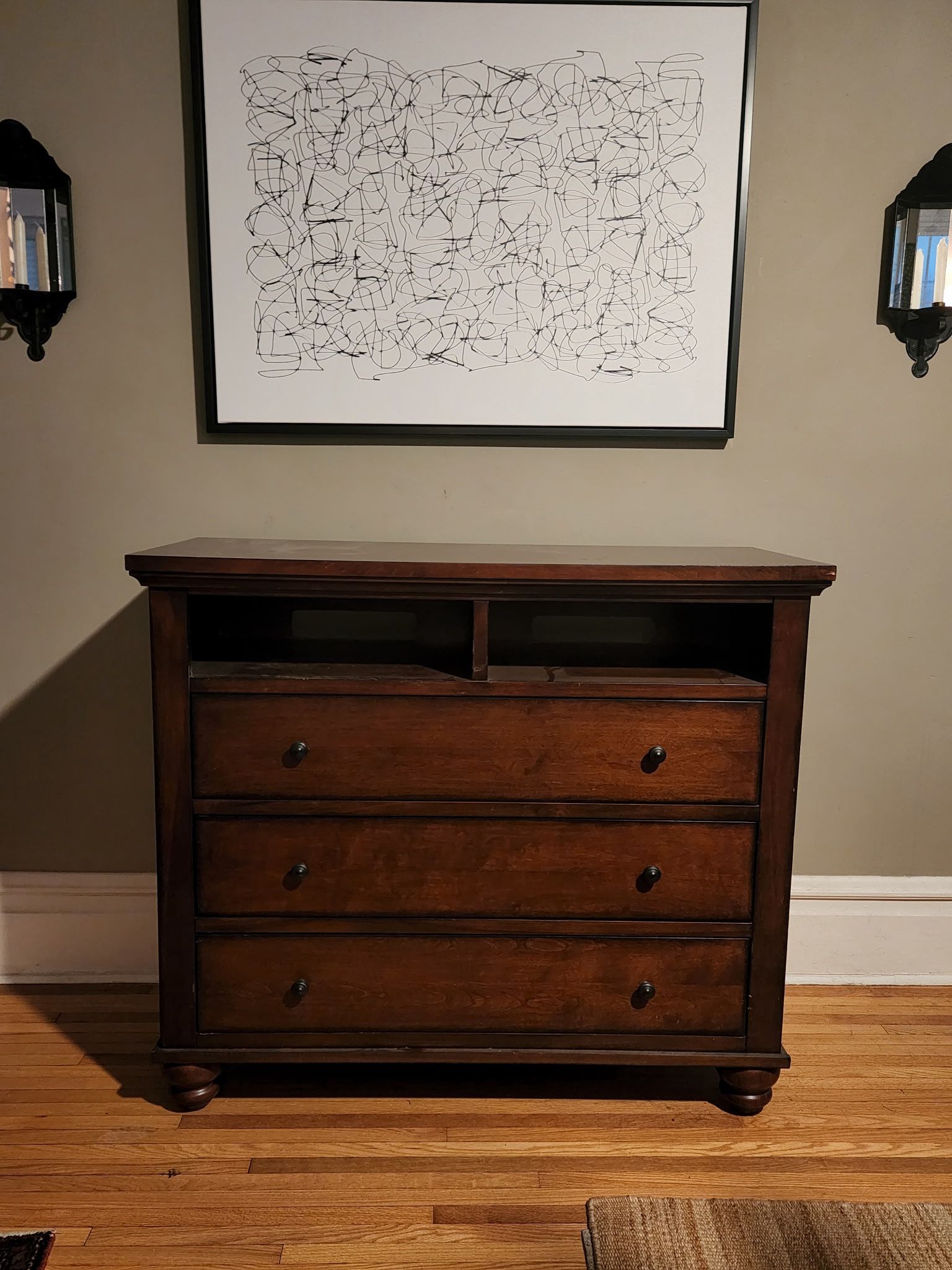 MCM Dresser