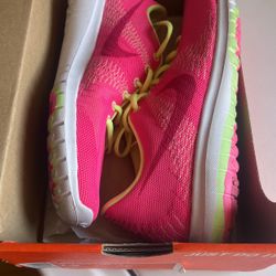 Nike free run size 6