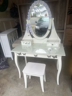 MOVING SALE - Vanity