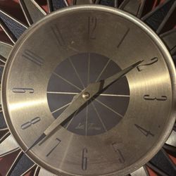 Vintage Seth Thomas Starburst Wall Clock