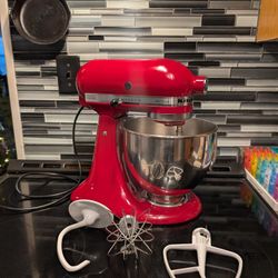 KitchenAid 5 Quart Tilt Head Red Artisan Mixer