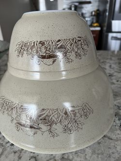 Pyrex Forest Fancies Mushroom Mixing Bowls Set 2.5L and 750mL