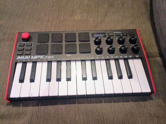AKAI MPK mini