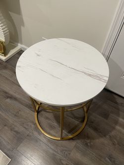 Small Table And Rug Together