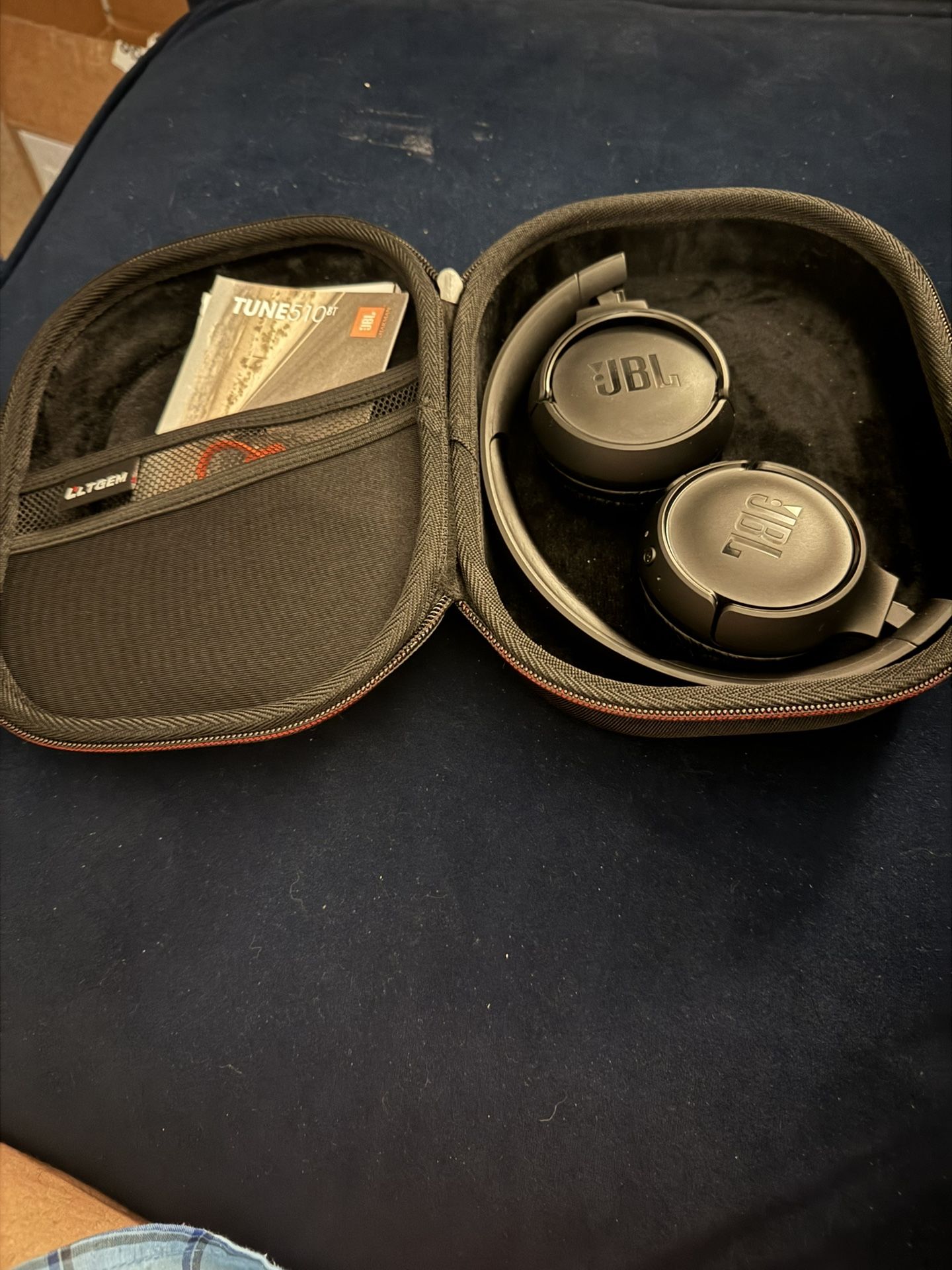 wireless JBL Headphones