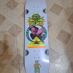 MADNESS SKATEBOARDS SAM BECKETT PRO MODEL THE SCARECROW LOGO IMPACT LIGHT SKATEBOARD DECK SIZE 8.75