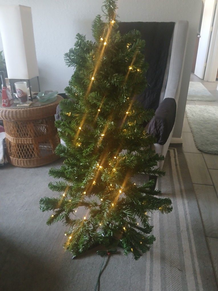 Christmas Tree With Lights 