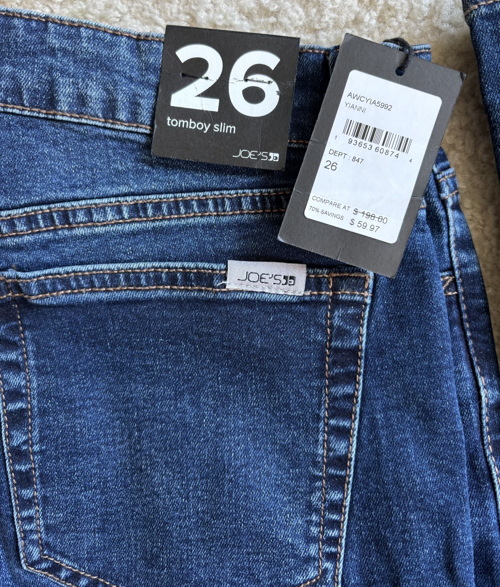 Designer Jeans Size 3/26 NWT