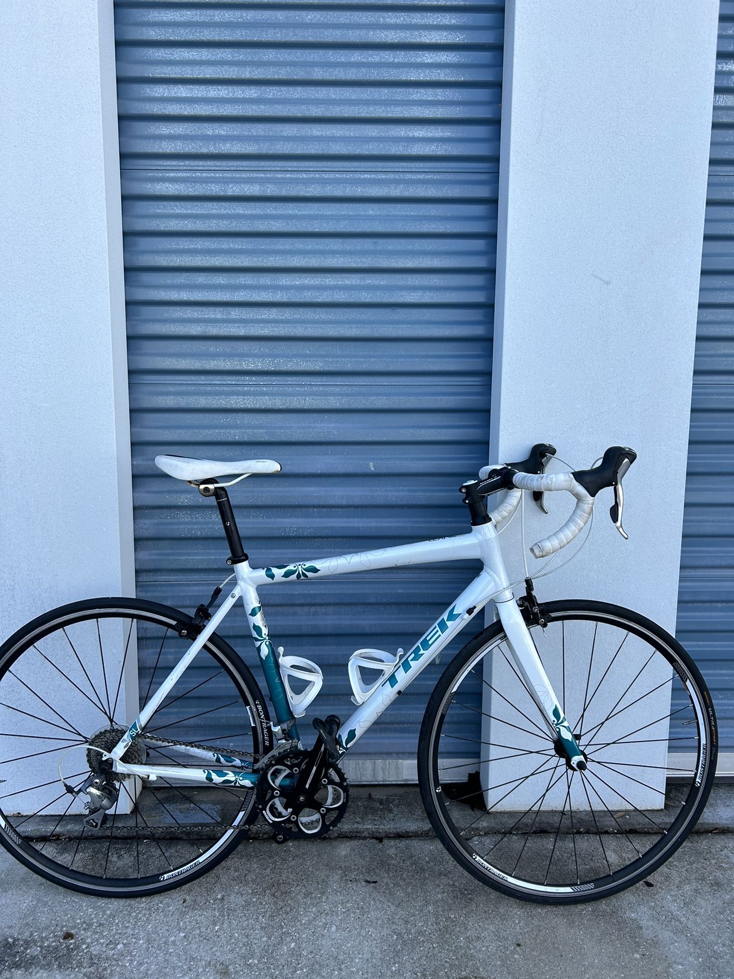 Trek Lexa 54cm Road Bike