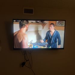 55 Inches Tv. With That Wall Mount