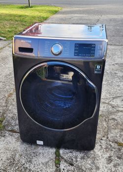 Samsung mega capacity washer.
