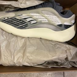 Yeezy Adidas