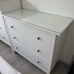 Dresser With Glass Top