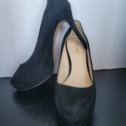 Nine West Brielyn Black Leather Suede High Heels Size- 7M EUC 4.5" Heel