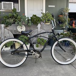 Vintage Dyno-Glide Beach Cruiser 26” Bike.