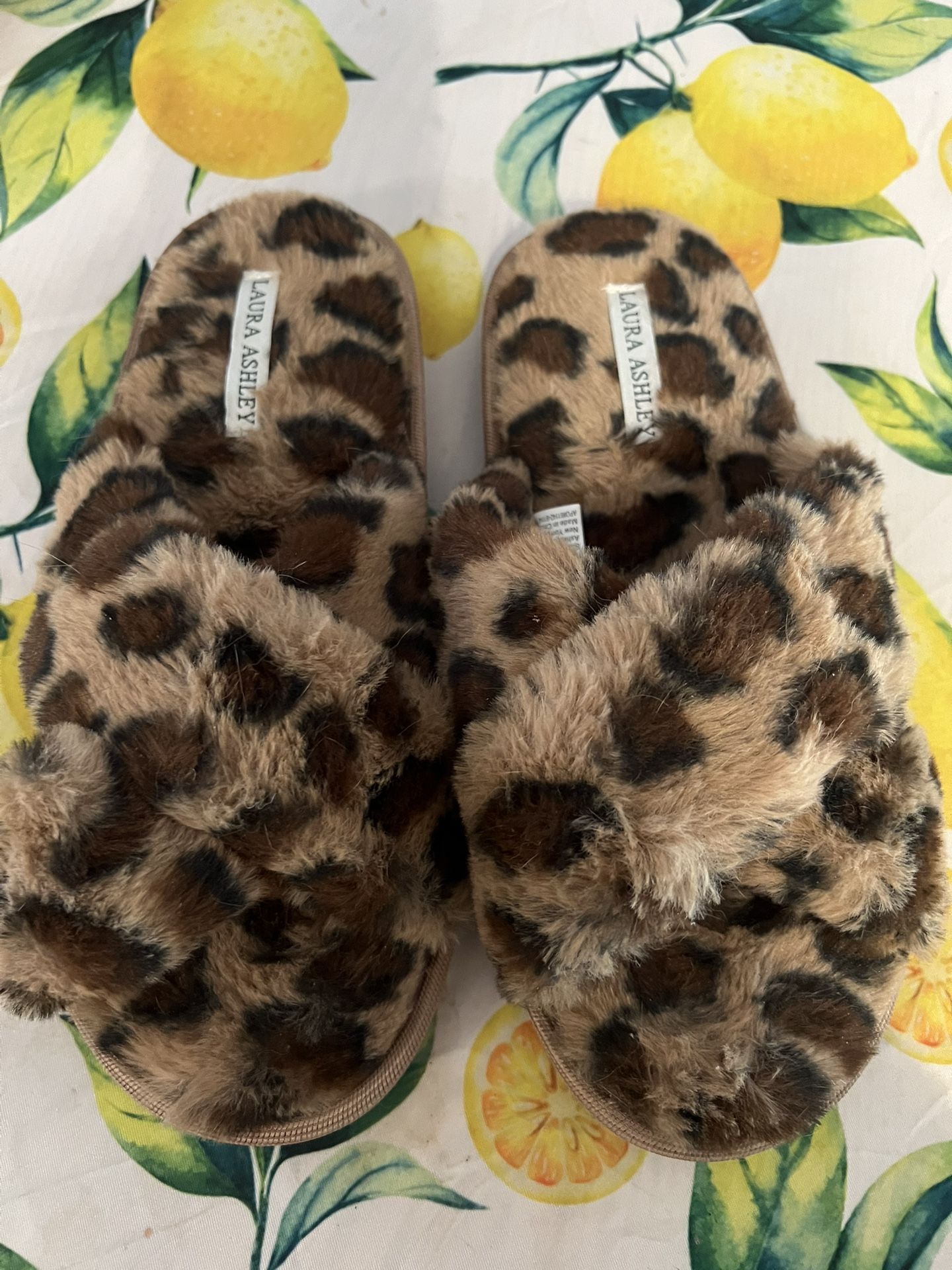 Laura Ashley Size 6.5-7.5