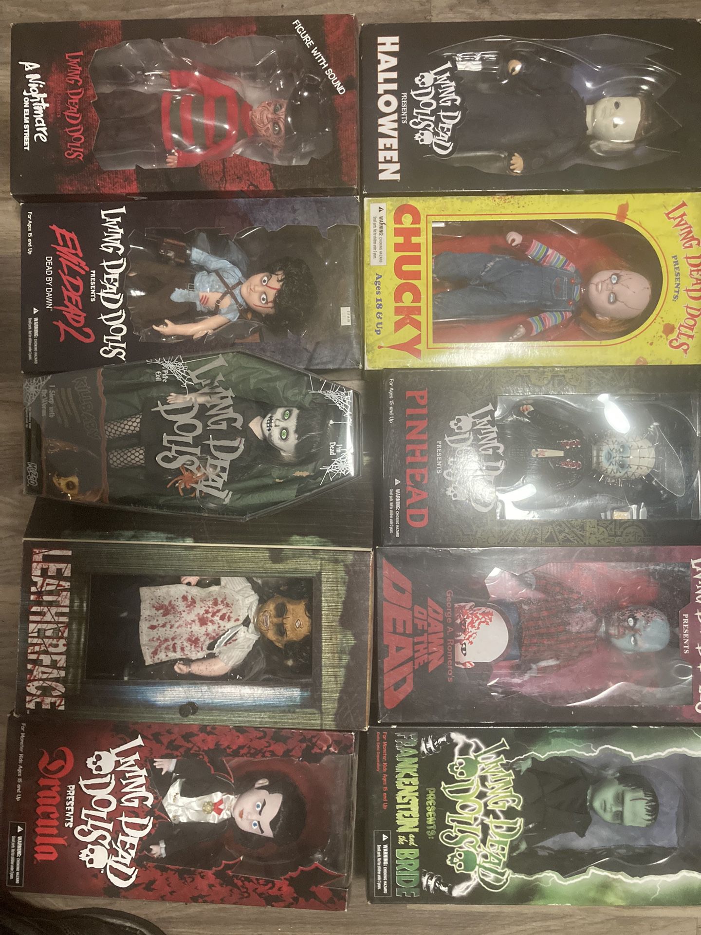 Living Dead Dolls Horror Lot 800$ 