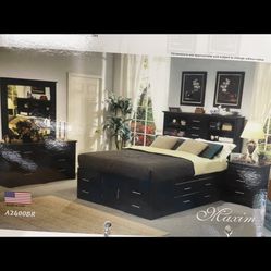 Eastern King Bedroom Set 