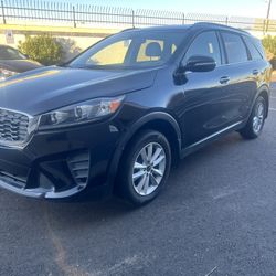2020 Kia Sorrento (3rd Row) 599$ to Drive