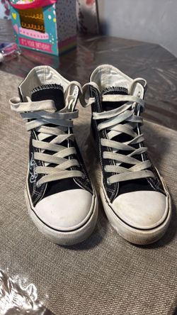 Shoes sz 4.5 women’s 4.5 men