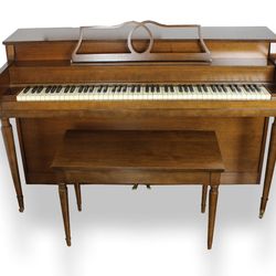 VINTAGE PIANO