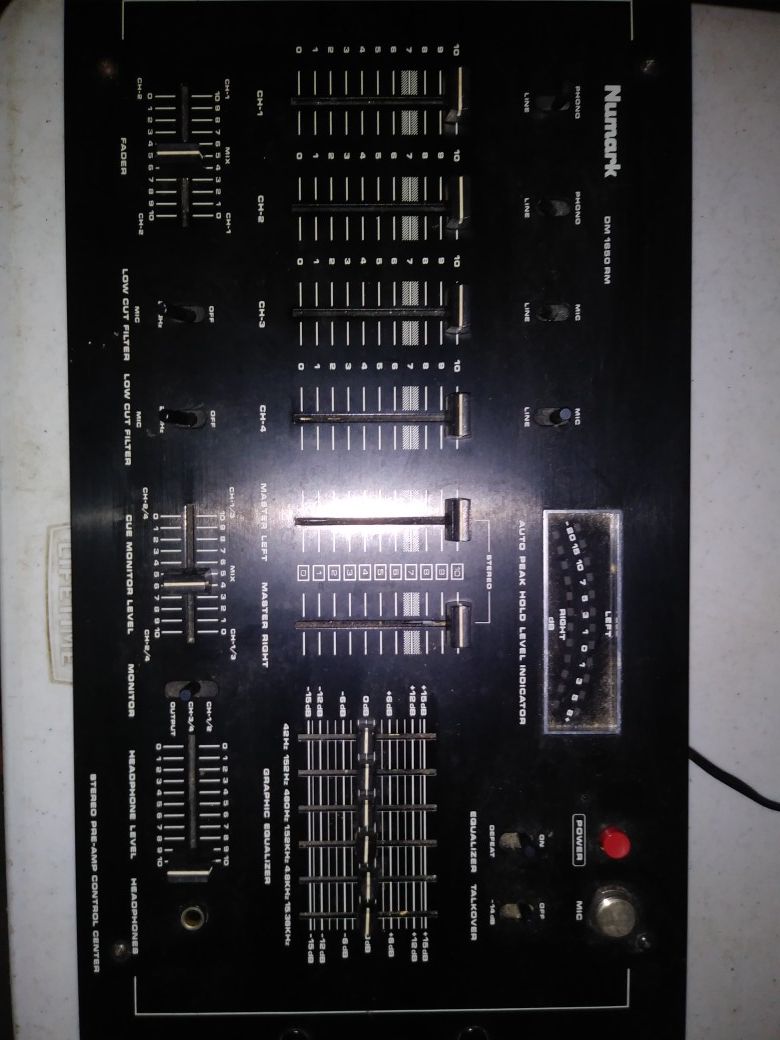 Dj Mixer Numark DM 1650 RM