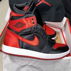 Air Jordan 1 Retro OG High - (W) Satin Bred Size 12/(m)10.5