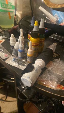 Tattoo machine w inks