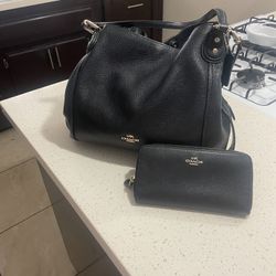 Coach bag (matching Wallet Included) 
