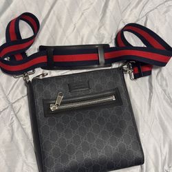 Gucci Messenger - GG Supreme Black/Grey