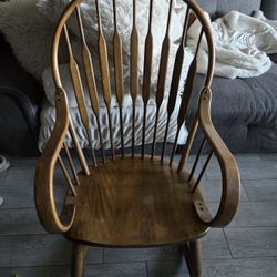 Rocking Chair Antique EXCELLENT CONDITION 