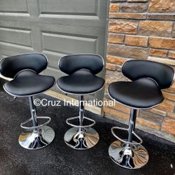 New 3 Black Bar Stools 