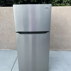 Frigidaire Refrigerator Stainless Steel 18cu Ft 30x30x66🚨👍3 MONTHS WARRANTY